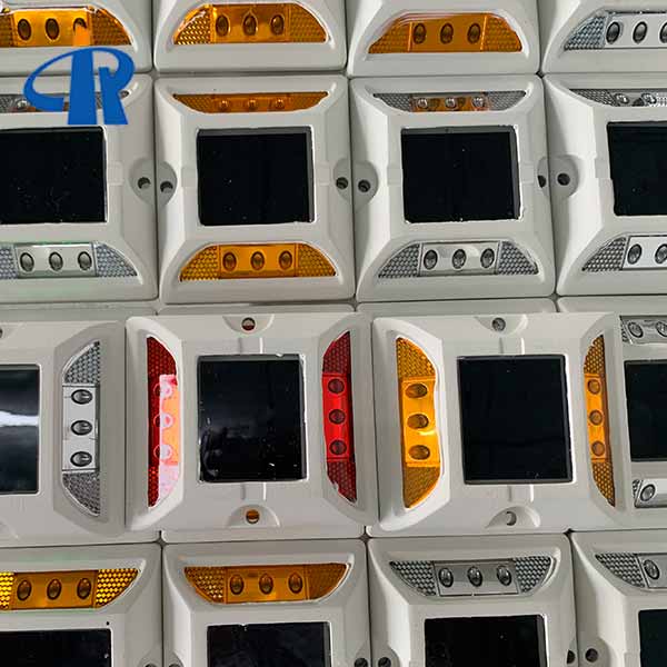 <h3>Horseshoe Solar Stud Motorway Lights For Parking Lot In Korea</h3>
